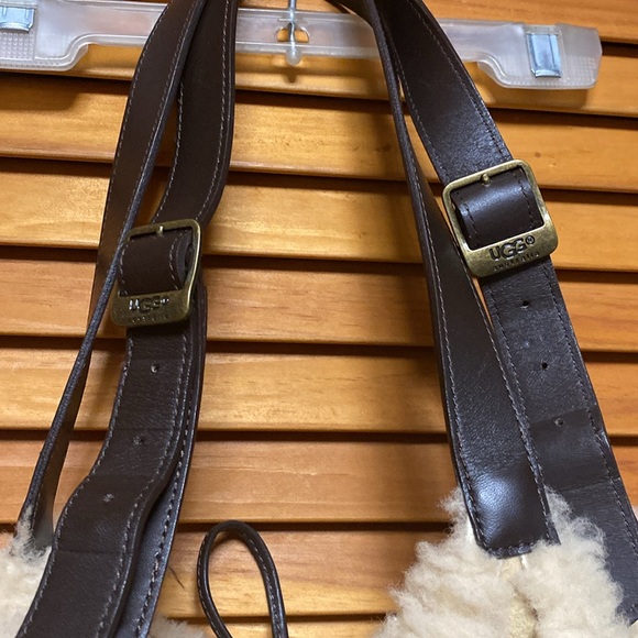 UGG Beautiful brand new tote bag with 2 handles - Picture 3 of 7